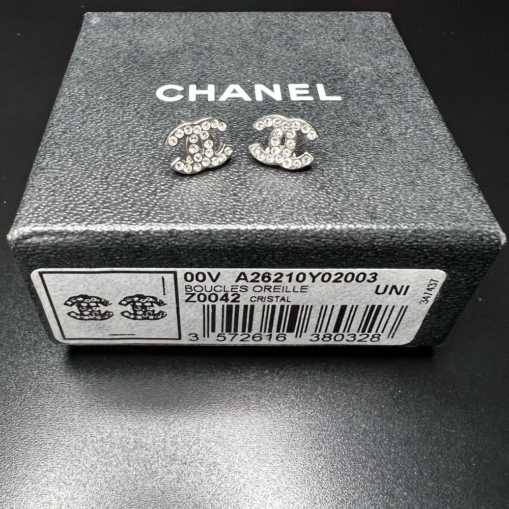 Chanel CC logo boucles orielle stud earrings Z0042